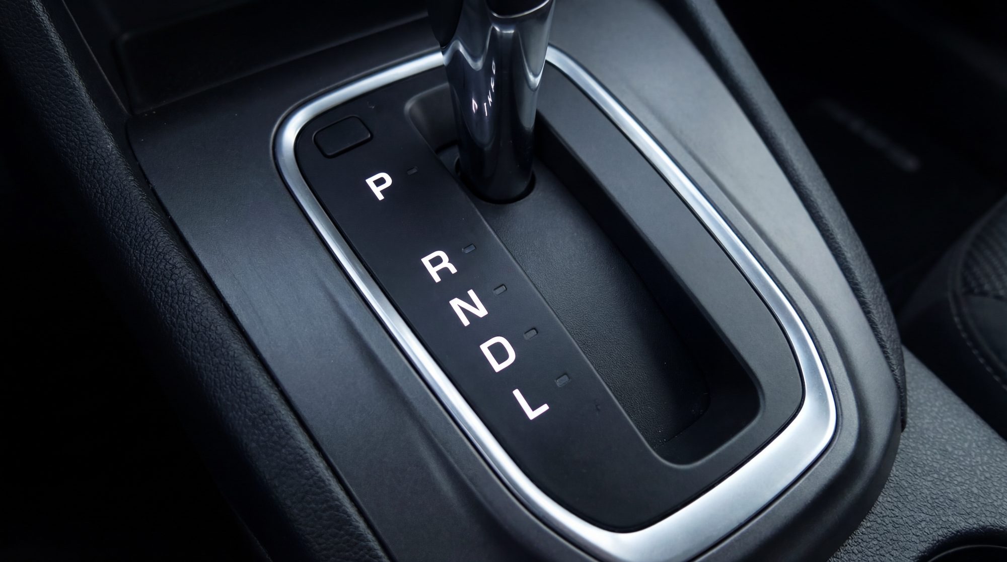 Transmission gear shifter, representing Kubin's transmission service